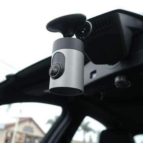 Cài đặt camera hành trình: Ghi lại hành trình lái xe của bạn